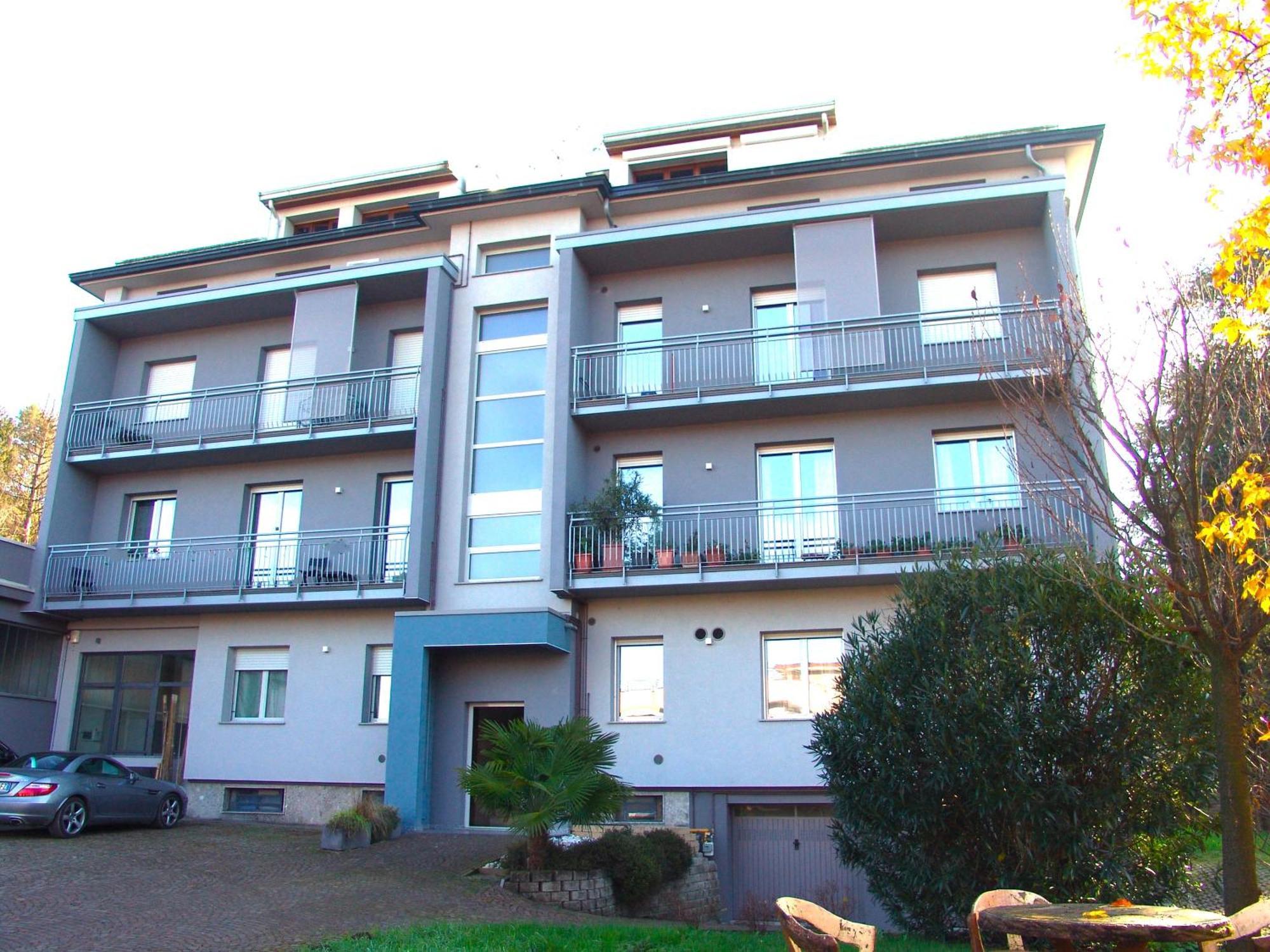 Modern Apartment Luci & Stelle Near Lake Como Nibionno Exterior foto